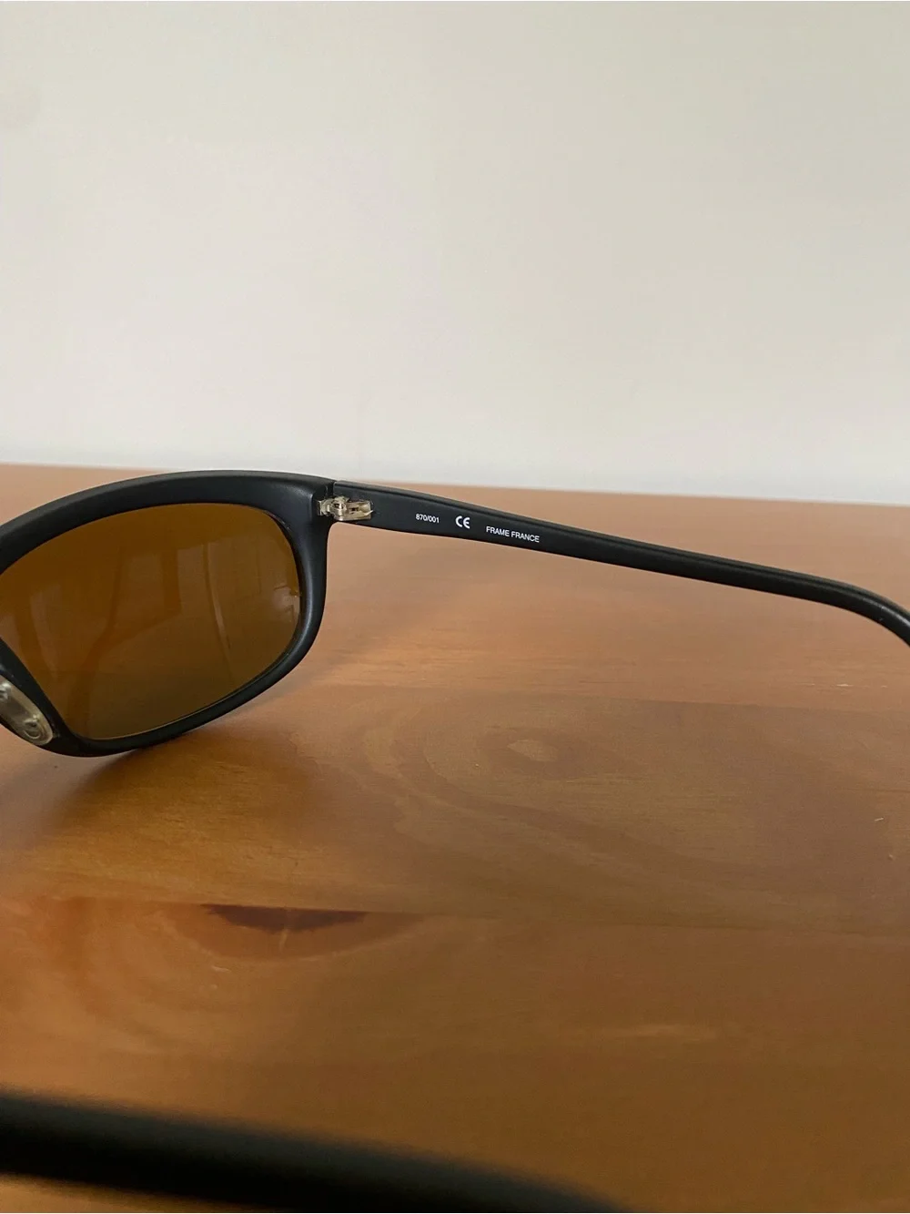 Revo RE Vintage Men’s Wrap Sunglasses
